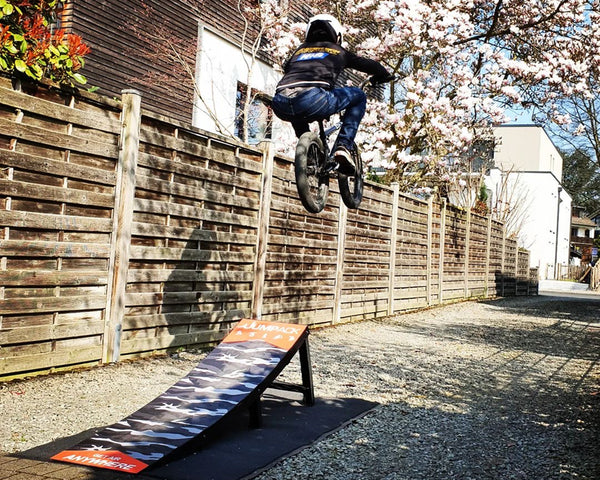 Jumpack Portable Bike Ramp | Portable Skate Ramp | Kicker Ramp ...